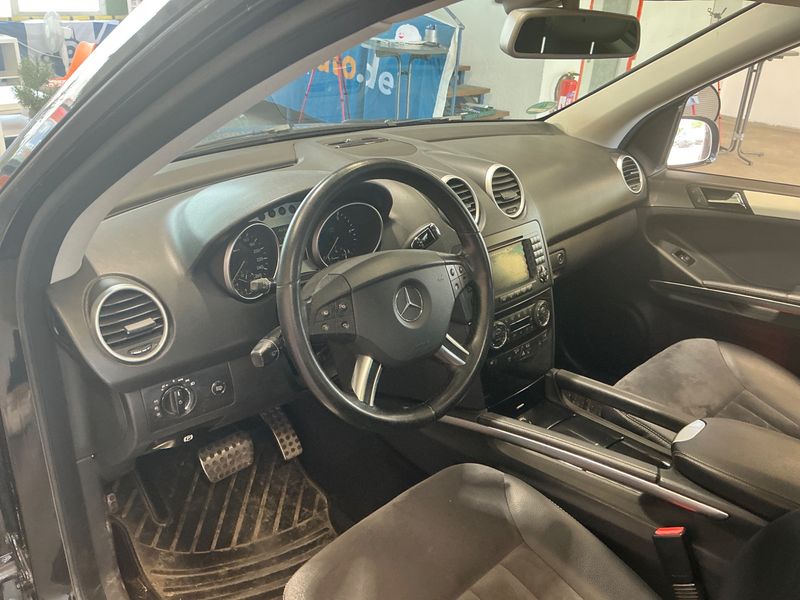 Mercedes-Benz M-Klasse ML 320 CDI 2006 – снимка 41