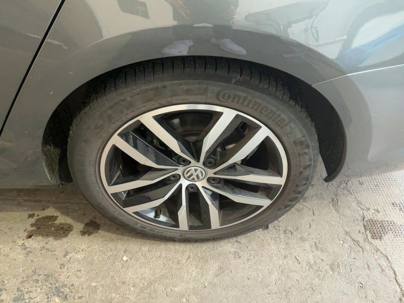 Volkswagen Golf VII 2.0 TDI Highline BlueMotion Tech 2019 – снимка 5