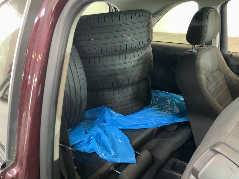 Opel Adam 1.4 Glam 2013 – снимка 20