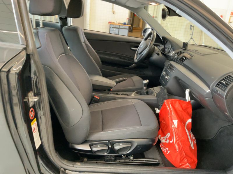 BMW 1er 118i 2009 – снимка 16