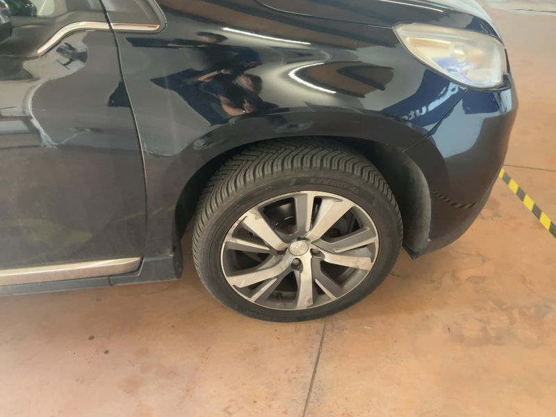 Peugeot 2008 1.6 e-HDi Allure 2014 – снимка 11