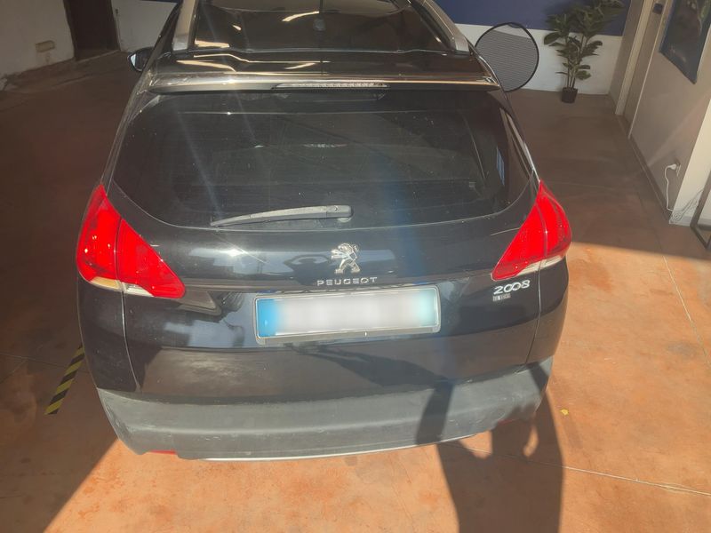 Peugeot 2008 1.6 e-HDi Allure 2014 – снимка 7