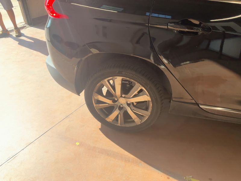 Peugeot 2008 1.6 e-HDi Allure 2014 – снимка 9