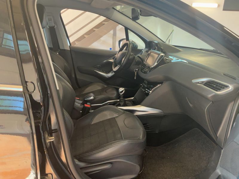 Peugeot 2008 1.6 e-HDi Allure 2014 – снимка 16