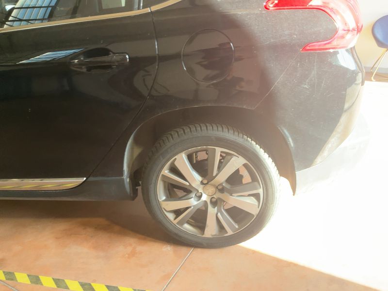 Peugeot 2008 1.6 e-HDi Allure 2014 – снимка 5