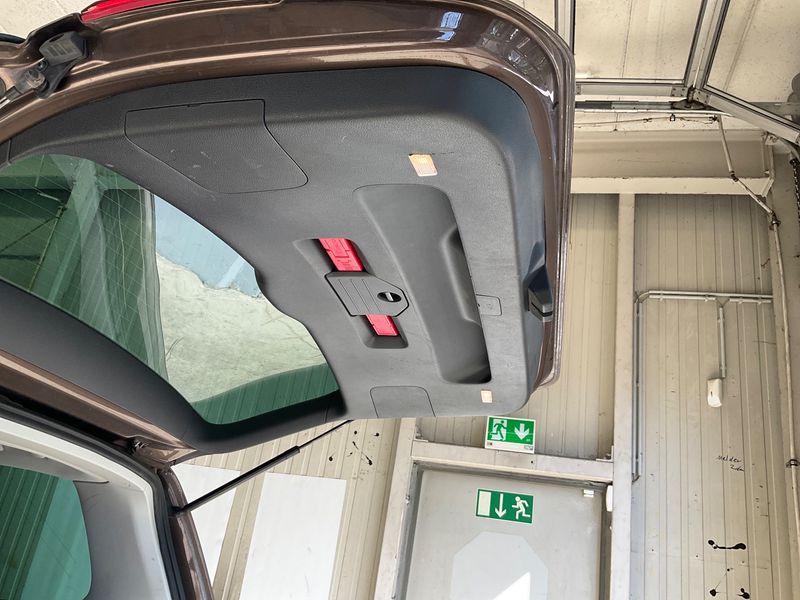 Volkswagen Sharan 2.0 TDI Life BlueMotion Tech 2013 – снимка 32