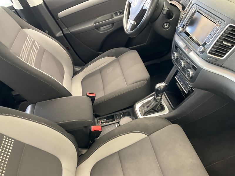 Volkswagen Sharan 2.0 TDI Life BlueMotion Tech 2013 – снимка 31