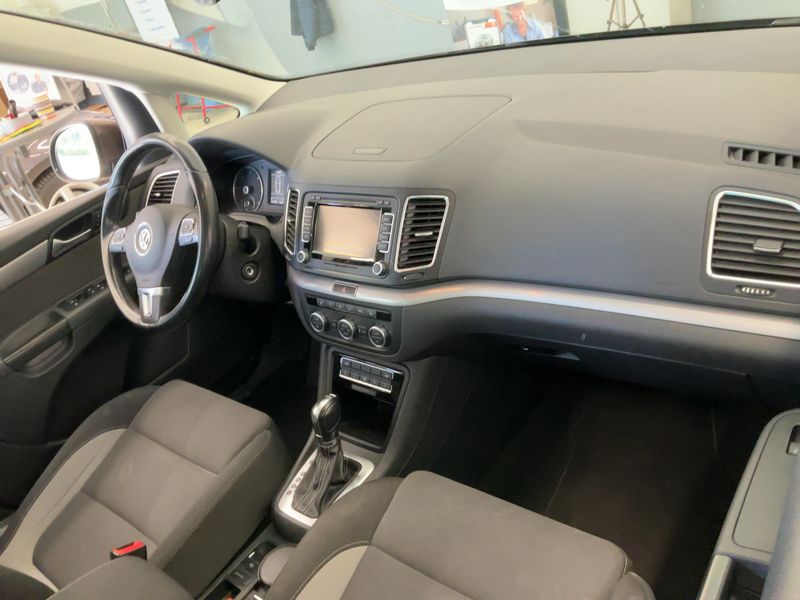 Volkswagen Sharan 2.0 TDI Life BlueMotion Tech 2013 – снимка 19