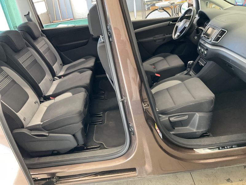Volkswagen Sharan 2.0 TDI Life BlueMotion Tech 2013 – снимка 35