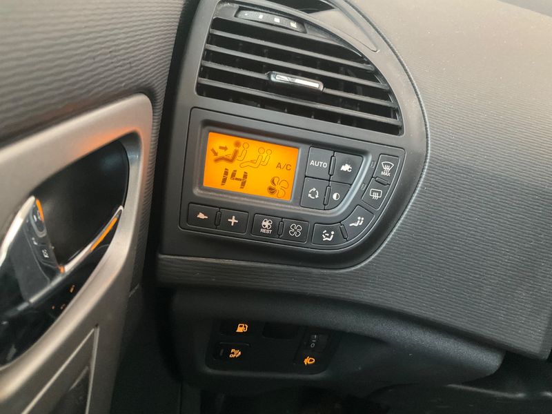 Citroen C4 Grand Picasso 1.6 THP Selection 2012 – снимка на щета
