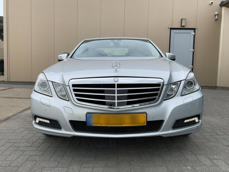 Mercedes-Benz E-Klasse E 250 CGI BlueEfficiency Elegance 2009 – снимка 14