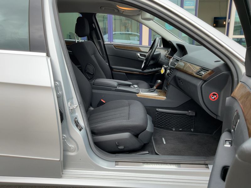 Mercedes-Benz E-Klasse E 250 CGI BlueEfficiency Elegance 2009 – снимка 16