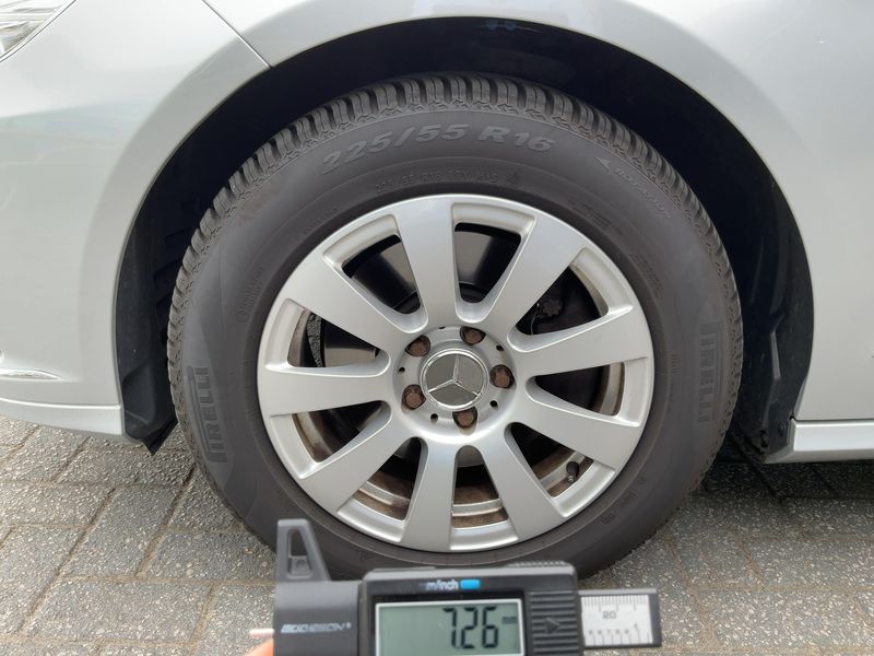 Mercedes-Benz E-Klasse E 250 CGI BlueEfficiency Elegance 2009 – снимка 3