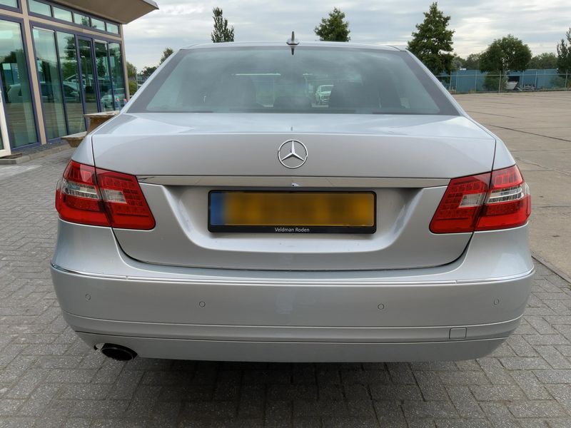 Mercedes-Benz E-Klasse E 250 CGI BlueEfficiency Elegance 2009 – снимка 7