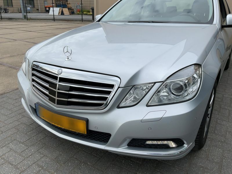 Mercedes-Benz E-Klasse E 250 CGI BlueEfficiency Elegance 2009 – снимка 2