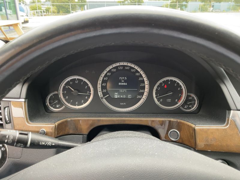 Mercedes-Benz E-Klasse E 250 CGI BlueEfficiency Elegance 2009 – снимка 18