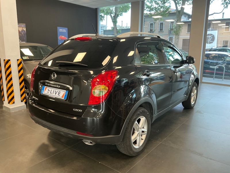 Ssangyong Korando 2.0 C 4x2 2013 – снимка 2