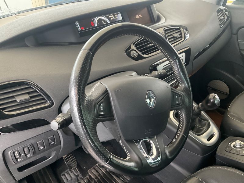 Renault Scenic 1.2 TCe Energy BOSE Edition 2016 – снимка 31