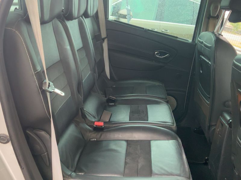 Renault Scenic 1.2 TCe Energy BOSE Edition 2016 – снимка 19