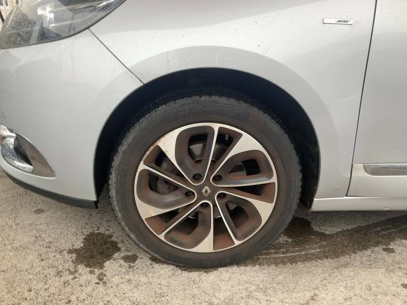 Renault Scenic 1.2 TCe Energy BOSE Edition 2016 – снимка 3