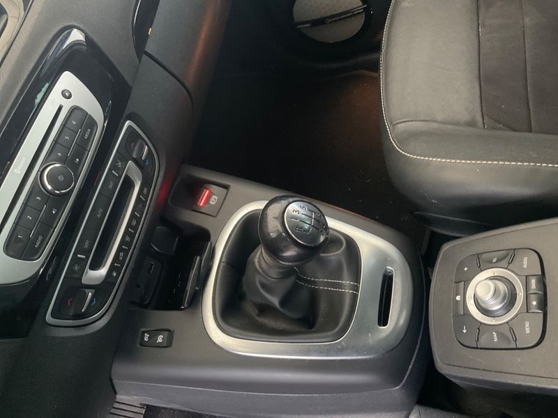 Renault Scenic 1.2 TCe Energy BOSE Edition 2016 – снимка 29