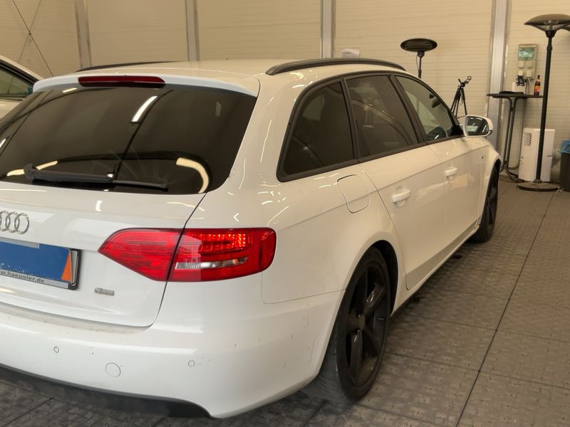 Audi A4 2.0 TDI S line Sportpaket plus 2011 – снимка 6