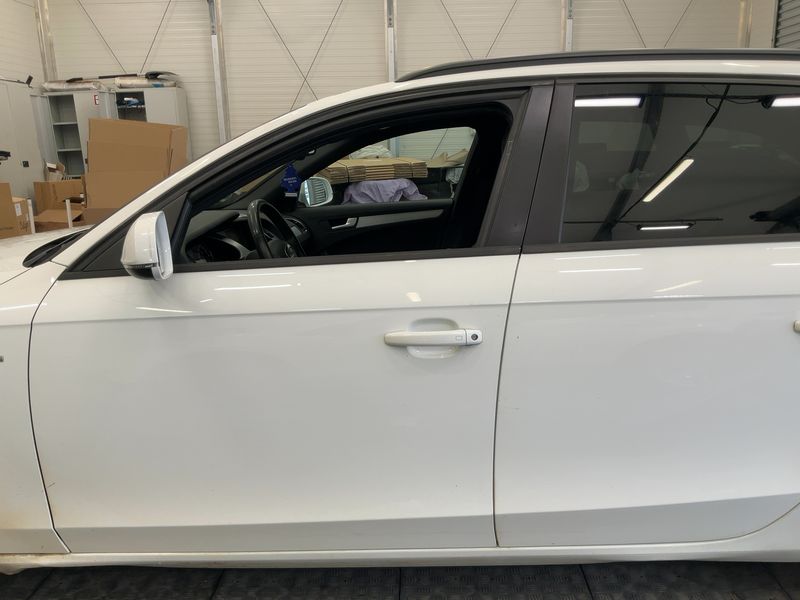 Audi A4 2.0 TDI S line Sportpaket plus 2011 – снимка 4