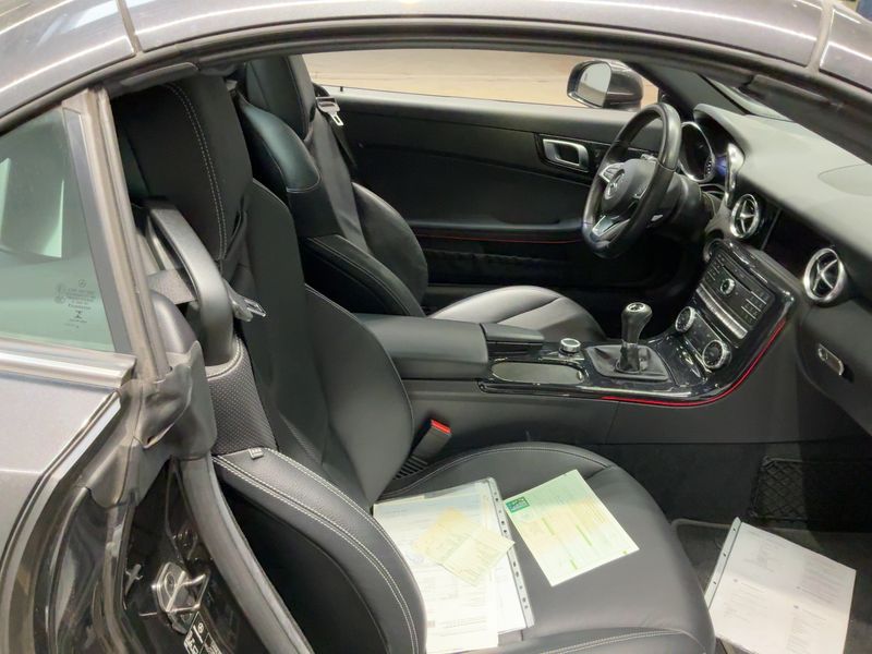 Mercedes-Benz SLC-Klasse SLC 200 CGI 2019 – снимка 20