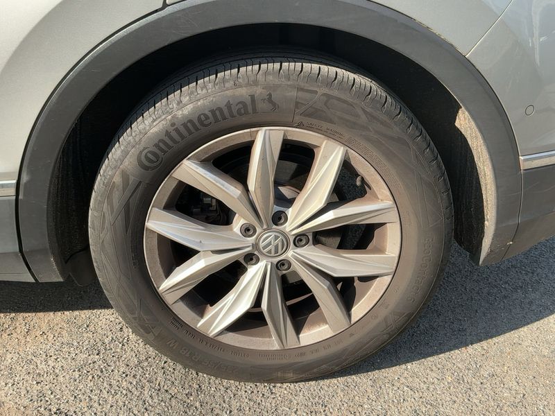 Volkswagen Tiguan 2.0 TDI Carat Exclusive BlueMotion Tech 2018 – снимка 5