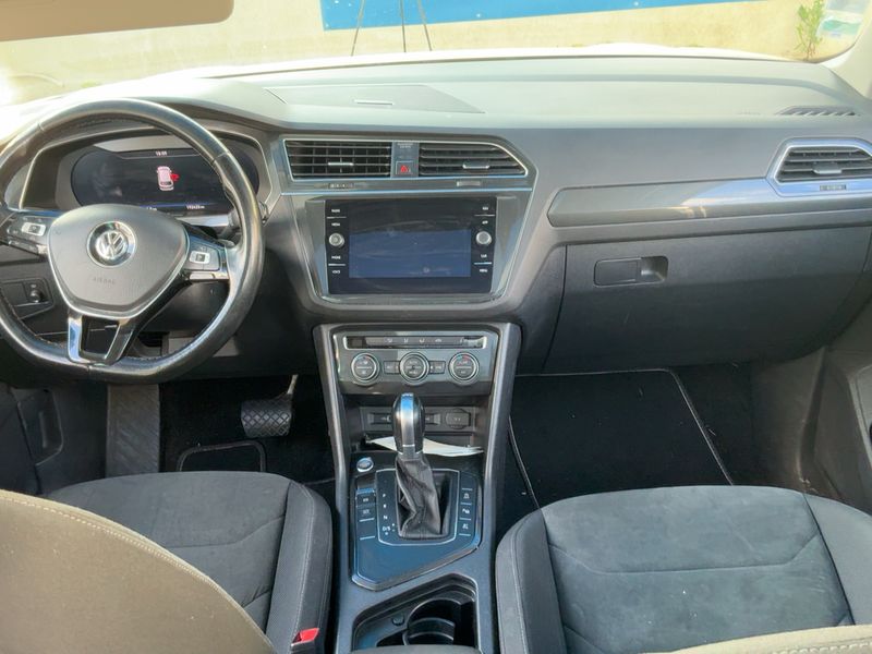 Volkswagen Tiguan 2.0 TDI Carat Exclusive BlueMotion Tech 2018 – снимка 17