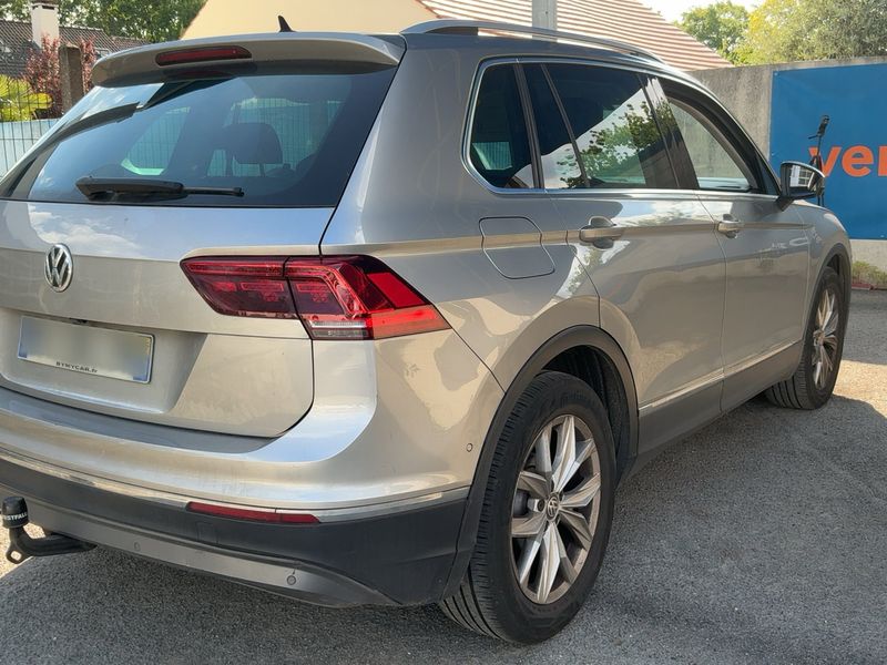 Volkswagen Tiguan 2.0 TDI Carat Exclusive BlueMotion Tech 2018 – снимка 8