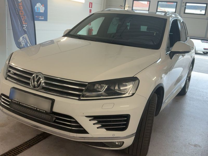 Volkswagen Touareg 3.0 V6 TDI BlueMotion Tech 2017 – снимка 1