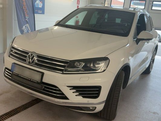 Volkswagen Touareg 3.0 V6 TDI BlueMotion Tech 2017 – снимка 2