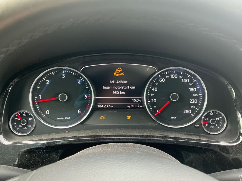 Volkswagen Touareg 3.0 V6 TDI BlueMotion Tech 2017 – снимка 18