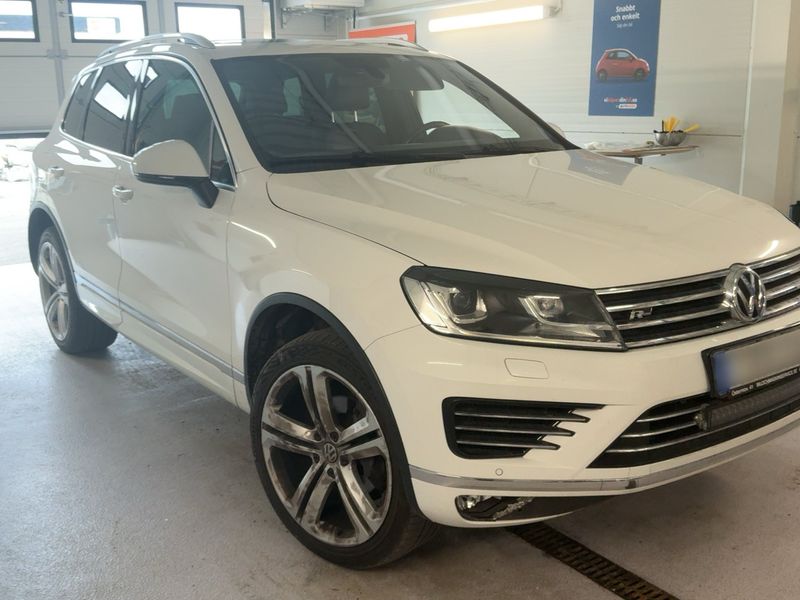 Volkswagen Touareg 3.0 V6 TDI BlueMotion Tech 2017 – снимка 12