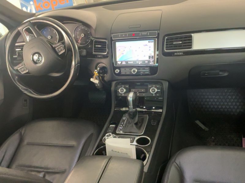 Volkswagen Touareg 3.0 V6 TDI BlueMotion Tech 2017 – снимка 17