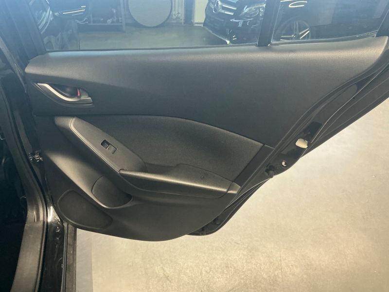 Mazda 3 2.2 Turbodiesel Center-Line 2014 – снимка 26