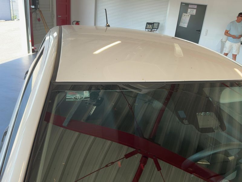 Toyota Yaris 1.0 VVT-i 2017 – снимка 13