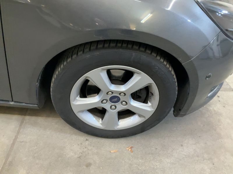 Ford Focus 1.5 EcoBoost Titanium 2018 – снимка 11