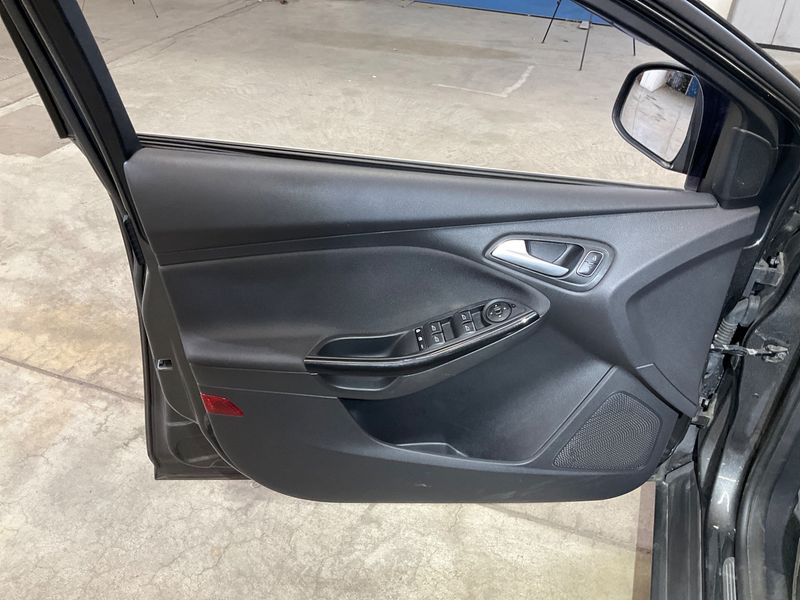 Ford Focus 1.5 EcoBoost Titanium 2018 – снимка 30