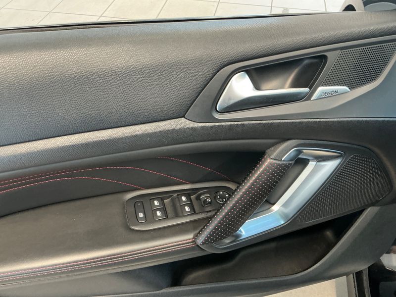 Peugeot 308 2.0 Blue-HDi GT 2016 – снимка 25