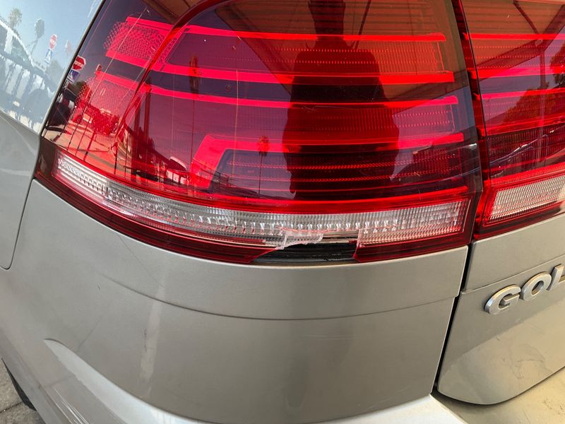 Volkswagen Golf VII 1.6 TDI Advance BlueMotion Tech 2018 – снимка 34