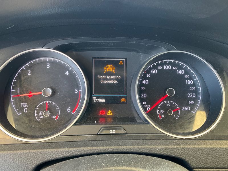 Volkswagen Golf VII 1.6 TDI Advance BlueMotion Tech 2018 – снимка 30
