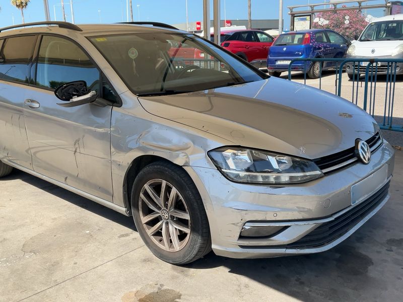 Volkswagen Golf VII 1.6 TDI Advance BlueMotion Tech 2018 – снимка 12