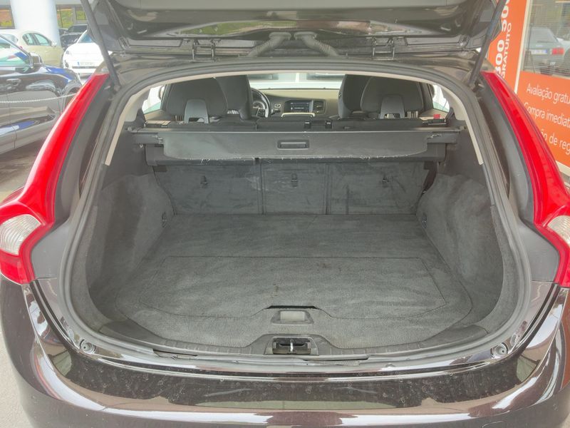 Volvo V60 1.6 D Kinetic 2012 – снимка 15