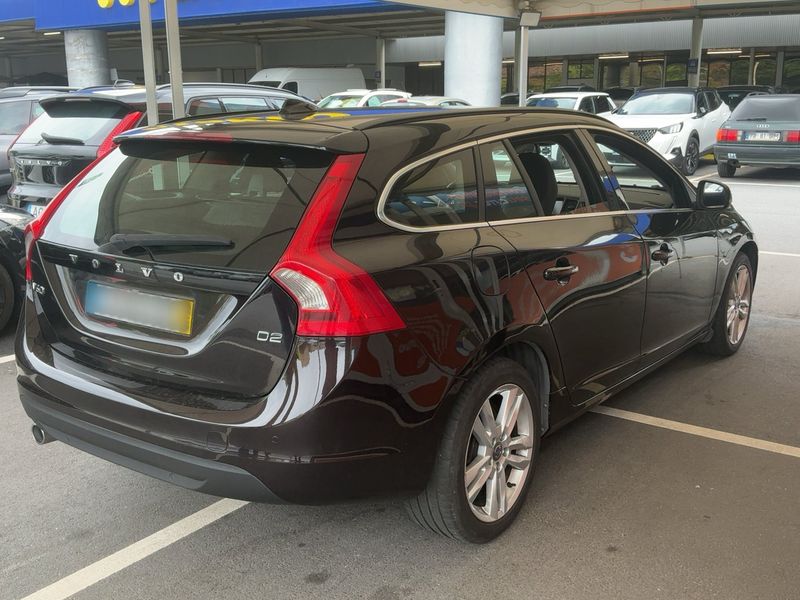 Volvo V60 1.6 D Kinetic 2012 – снимка 8