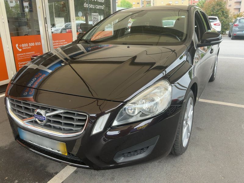 Volvo V60 1.6 D Kinetic 2012 – снимка 2
