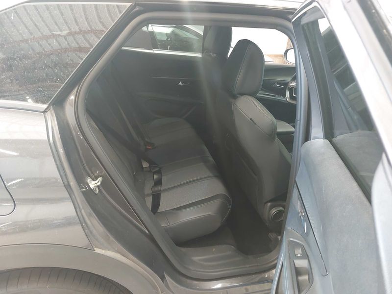 Peugeot 3008 1.5 Blue-HDi Allure Pack 2023 – снимка 14