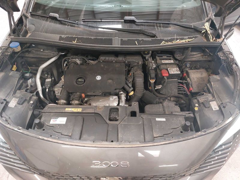 Peugeot 3008 1.5 Blue-HDi Allure Pack 2023 – снимка 8