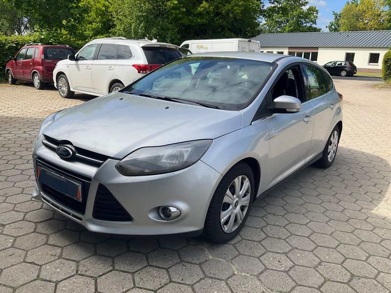 Ford Focus 1.6 EcoBoost Titanium 2011 – снимка 1